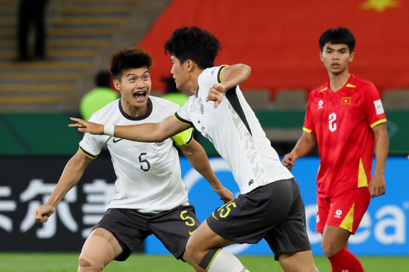 半岛体育官网-越南门将一席话，给日本队敲醒警钟：这支U23中国男足与众不同