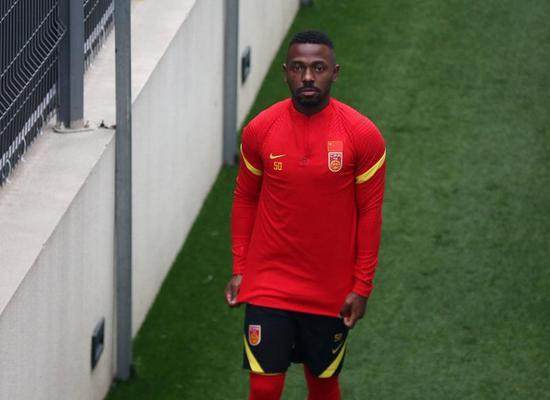 半岛体育APP-费南多确认无缘40强赛余下全部比赛 6月2日离队